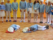 Šmoulové - závěrečné vystoupení 2017